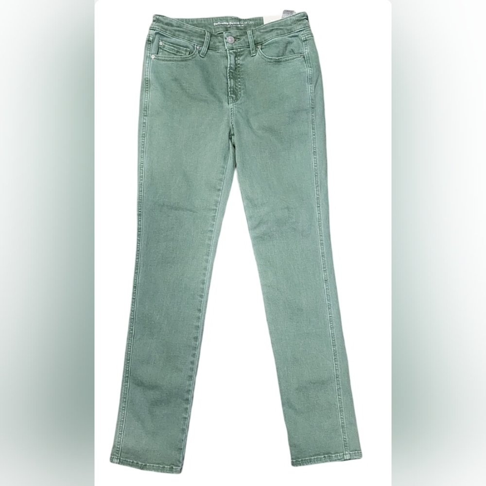 Chico's NWT Define Me slim jeans in iced jade, size 00R (XS/2)